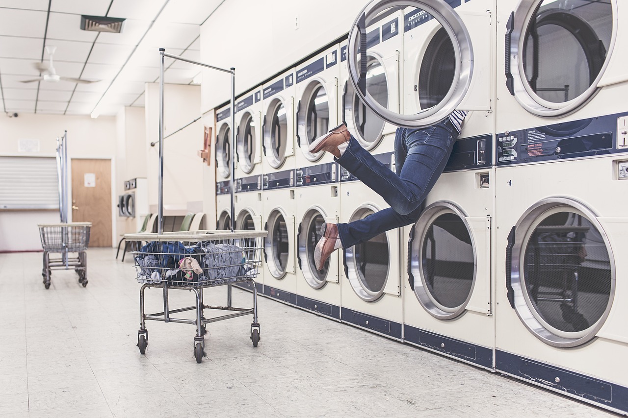 Tip Top Laundry | Laundromat and Laundry Service | Delivery Laundry Service